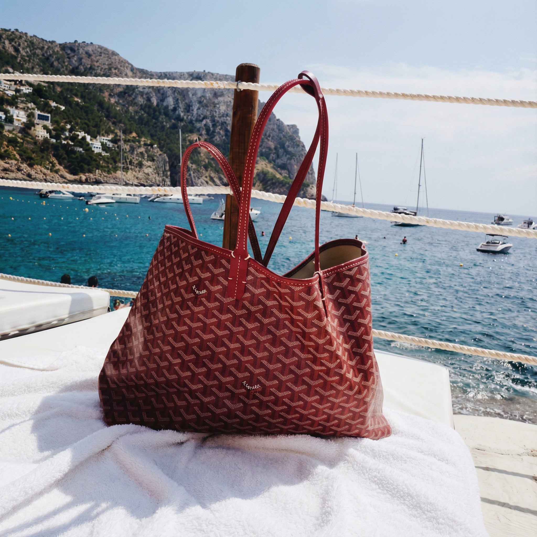 Sac à main Velora – Surface structurée et design intemporel pour le quotidien