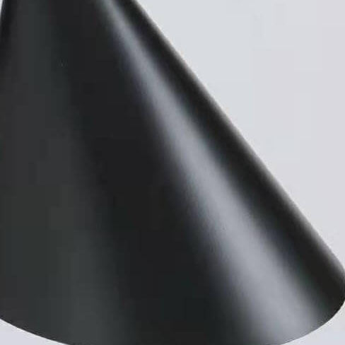 NordicElegance - Lampada da parete semplice di Horn