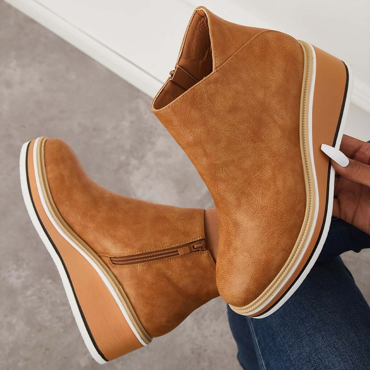 Monvida – Damen Stiefeletten mit Plateau und seitlichem Reißverschluss