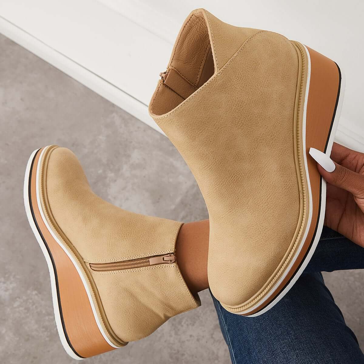 Monvida – Damen Stiefeletten mit Plateau und seitlichem Reißverschluss