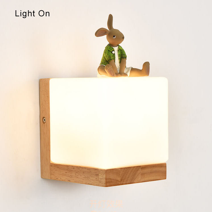 EcoShine - Lampada da parete moderna in legno con base cubica