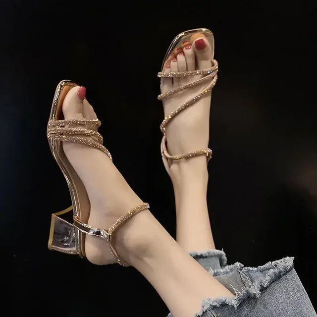 Eleganti sandali con strass scintillanti - Saylor