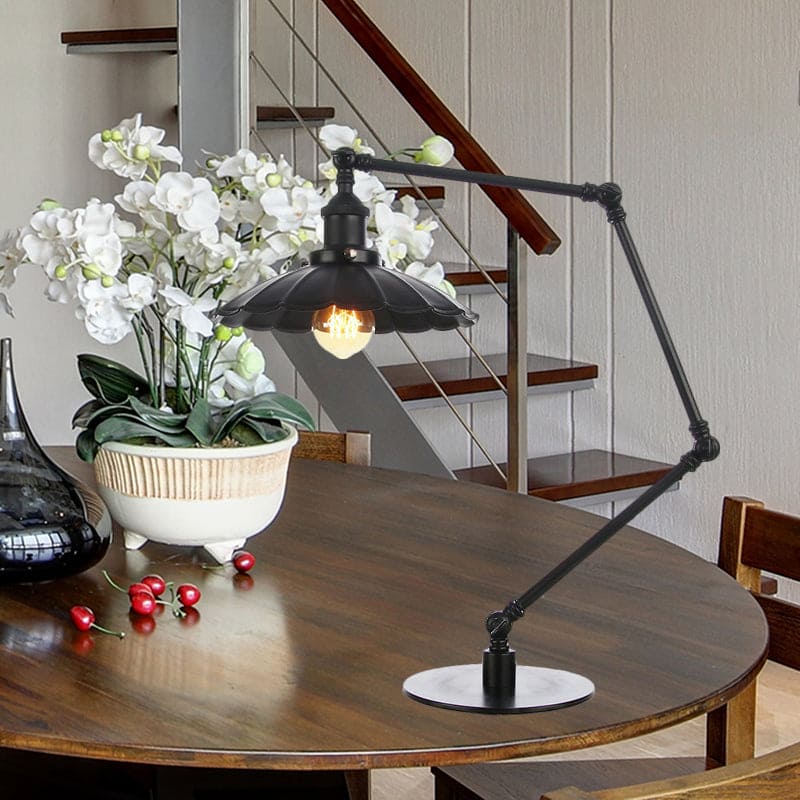 LightStyle - Verstellbare Vintage-Lampe mit gewelltem Metallschirm