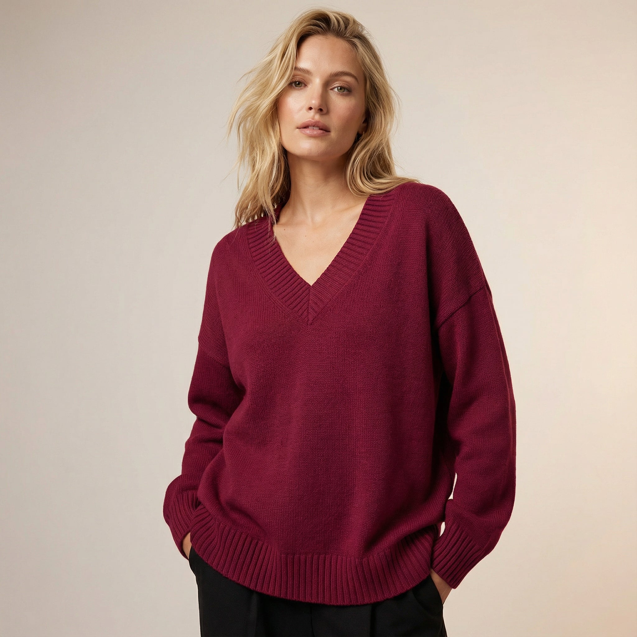 Strickpullover mit V-Ausschnitt – Weiches Material & Zeitloses Design
