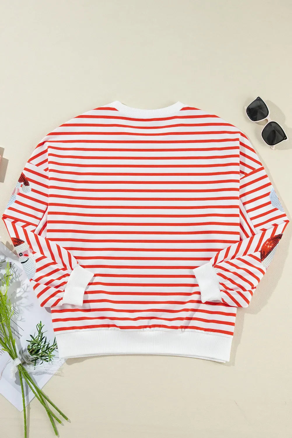 Stribet sweatshirt Santa med rund halsudskæring og lange ærmer - Festligt sweatshirt