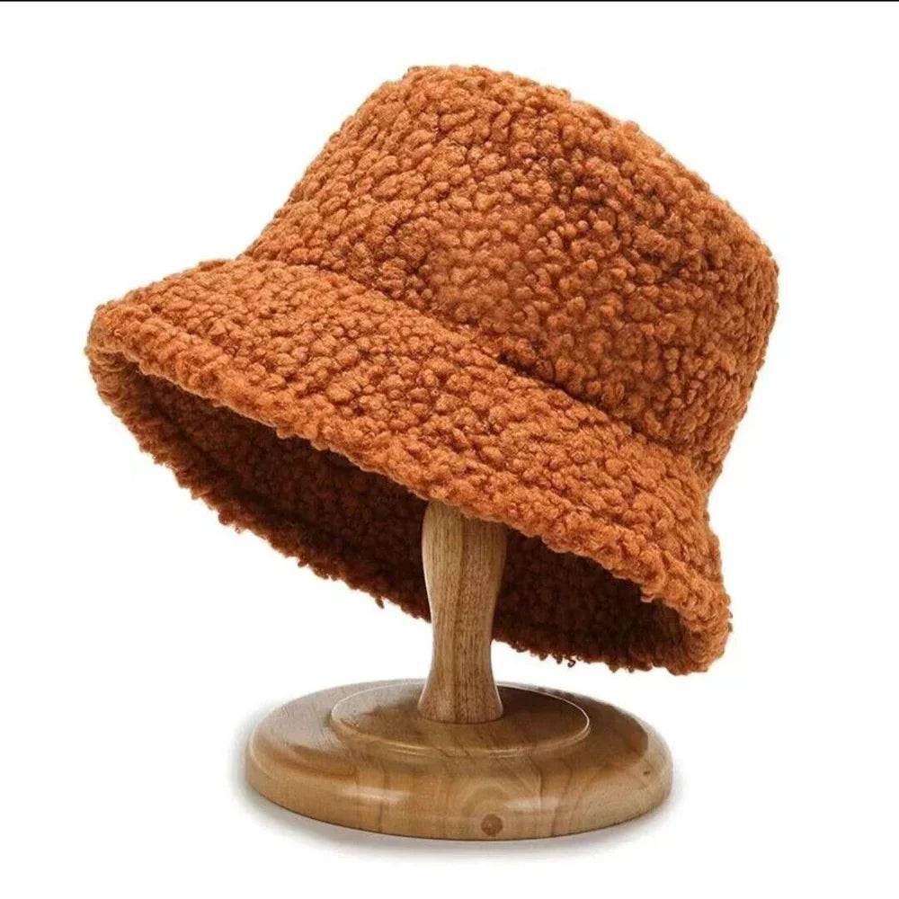 Teplejší módní Teddy klobouk typu Buckethat - Livia
