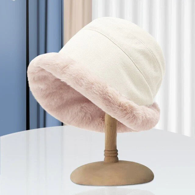 Bonnet d'hiver tendance pour femmes - FrostChic