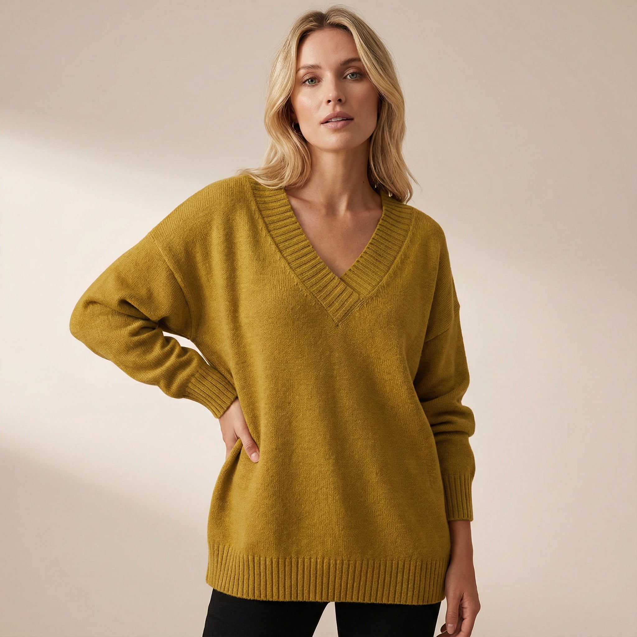 Strickpullover mit V-Ausschnitt – Weiches Material & Zeitloses Design