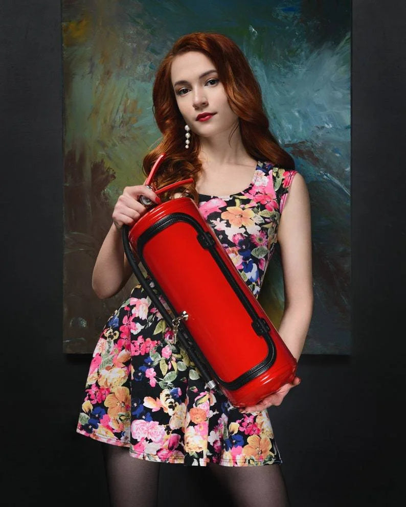 FireBar Bar Nascosto - Negozio di Bevande Elegante e Segreto