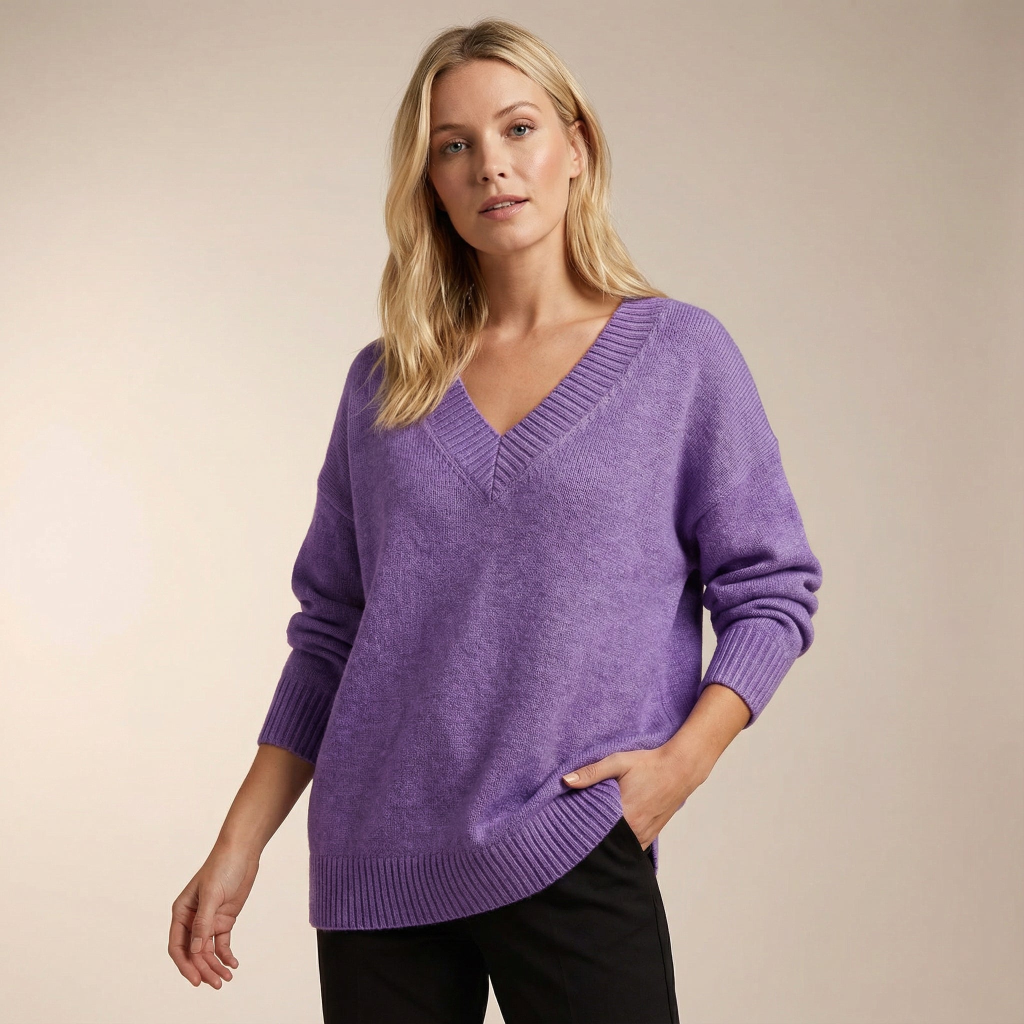Strickpullover mit V-Ausschnitt – Weiches Material & Zeitloses Design