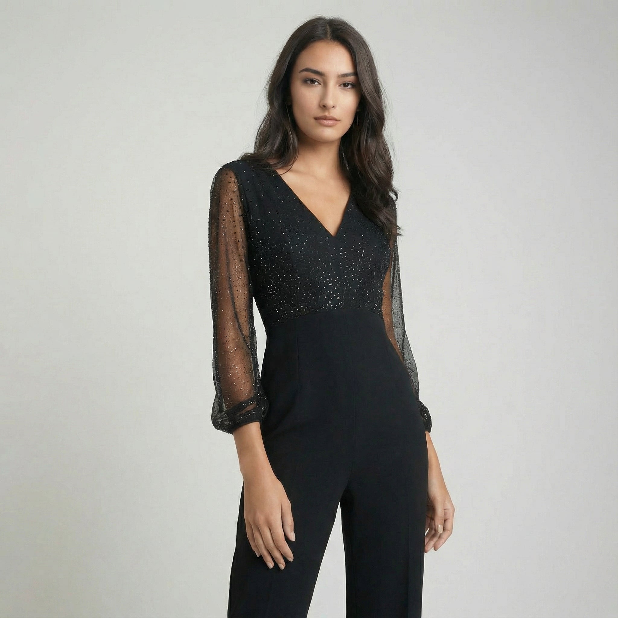 Nova | Štýlový jednofarebný krátky overal s eleganciou