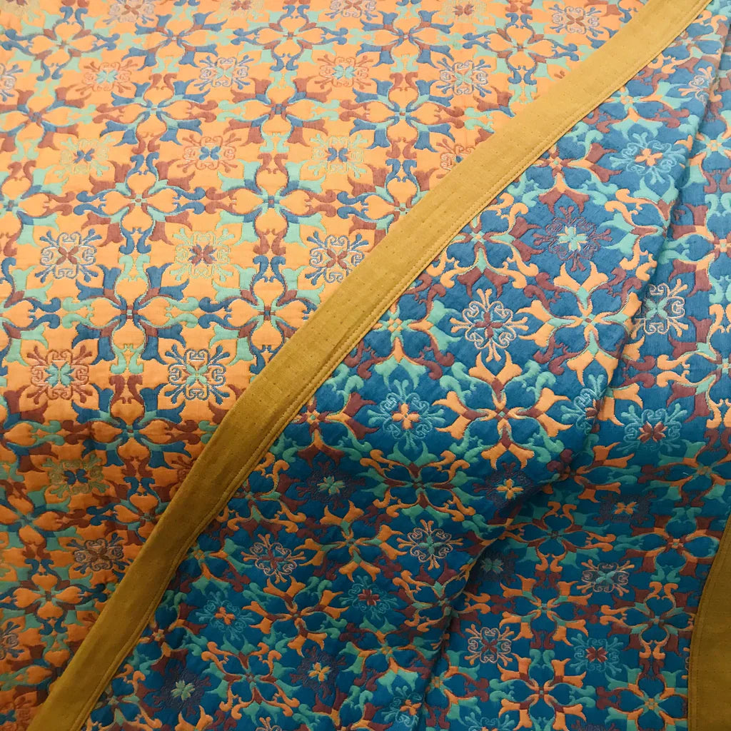 Couette à motifs orange et bleu en coton six couches - TerraLoom