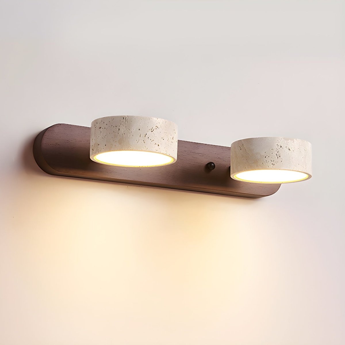 AVERRA – LED-Wandleuchte aus Travertin für architektonischen Luxus 1
