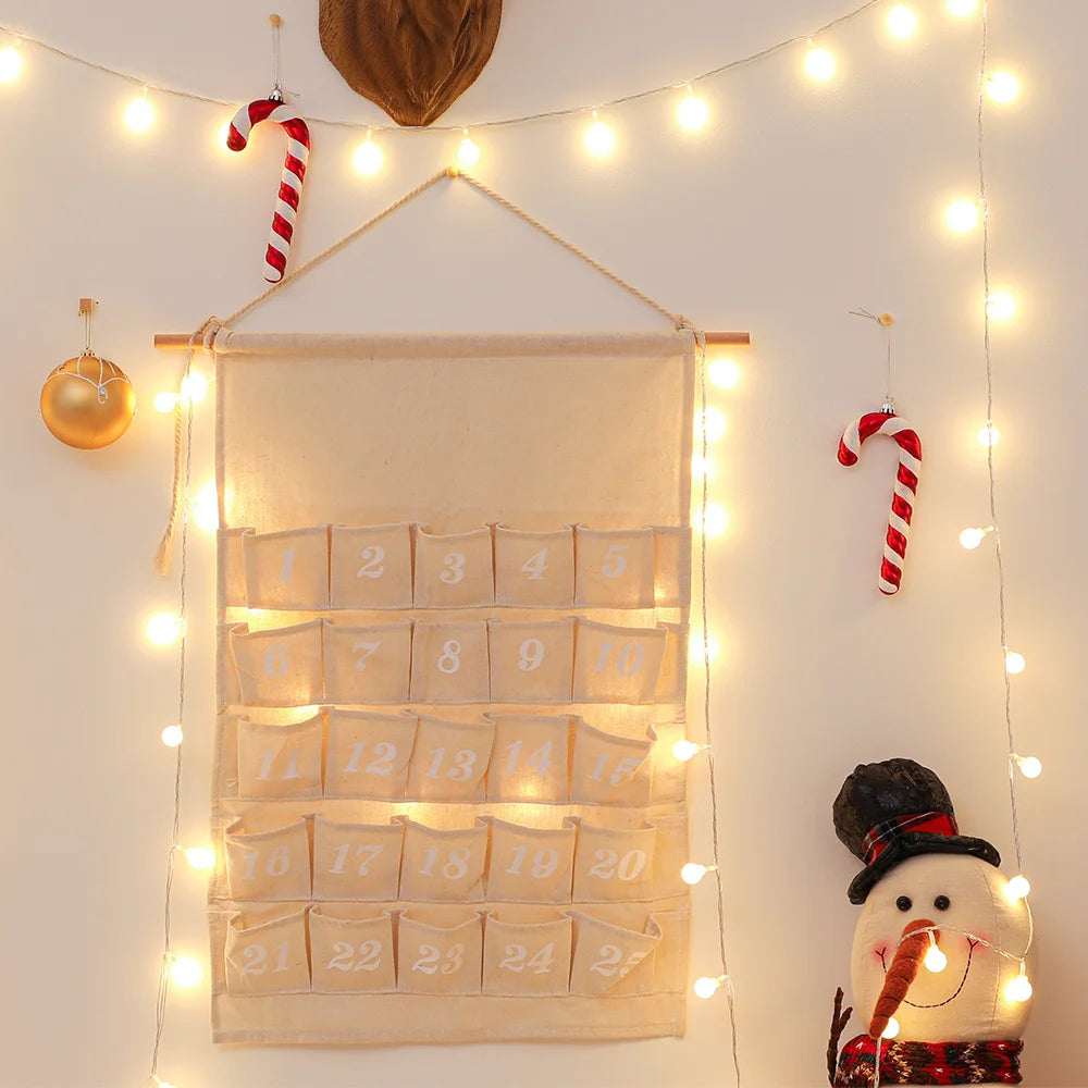 FestivityHome – adventní kalendář s 24 kapsami z bavlny – personalizovatelný