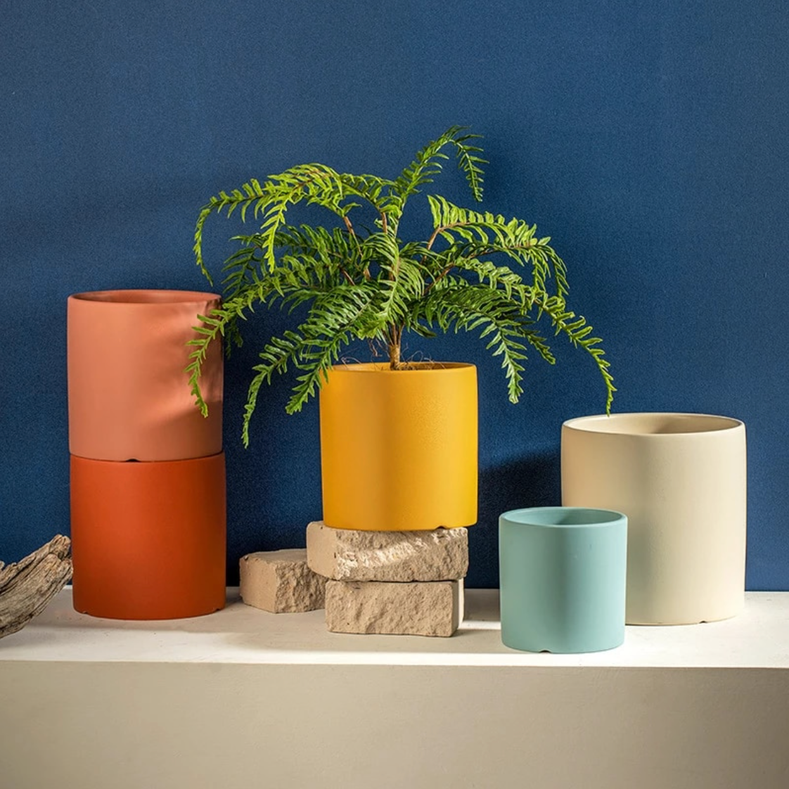 Floriva – Pot de plante en céramique avec soucoupe, peint à la main, coloré