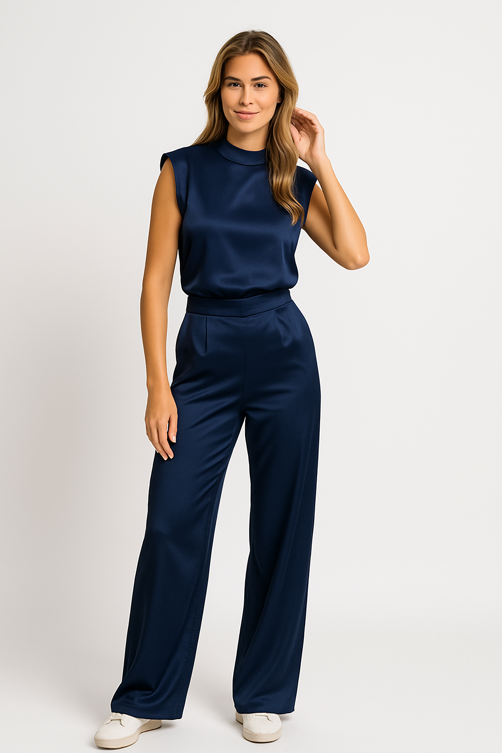 Jumpsuit – Satinartige Stoffqualität, Ärmelloses Design & Weit Geschnittene Beine