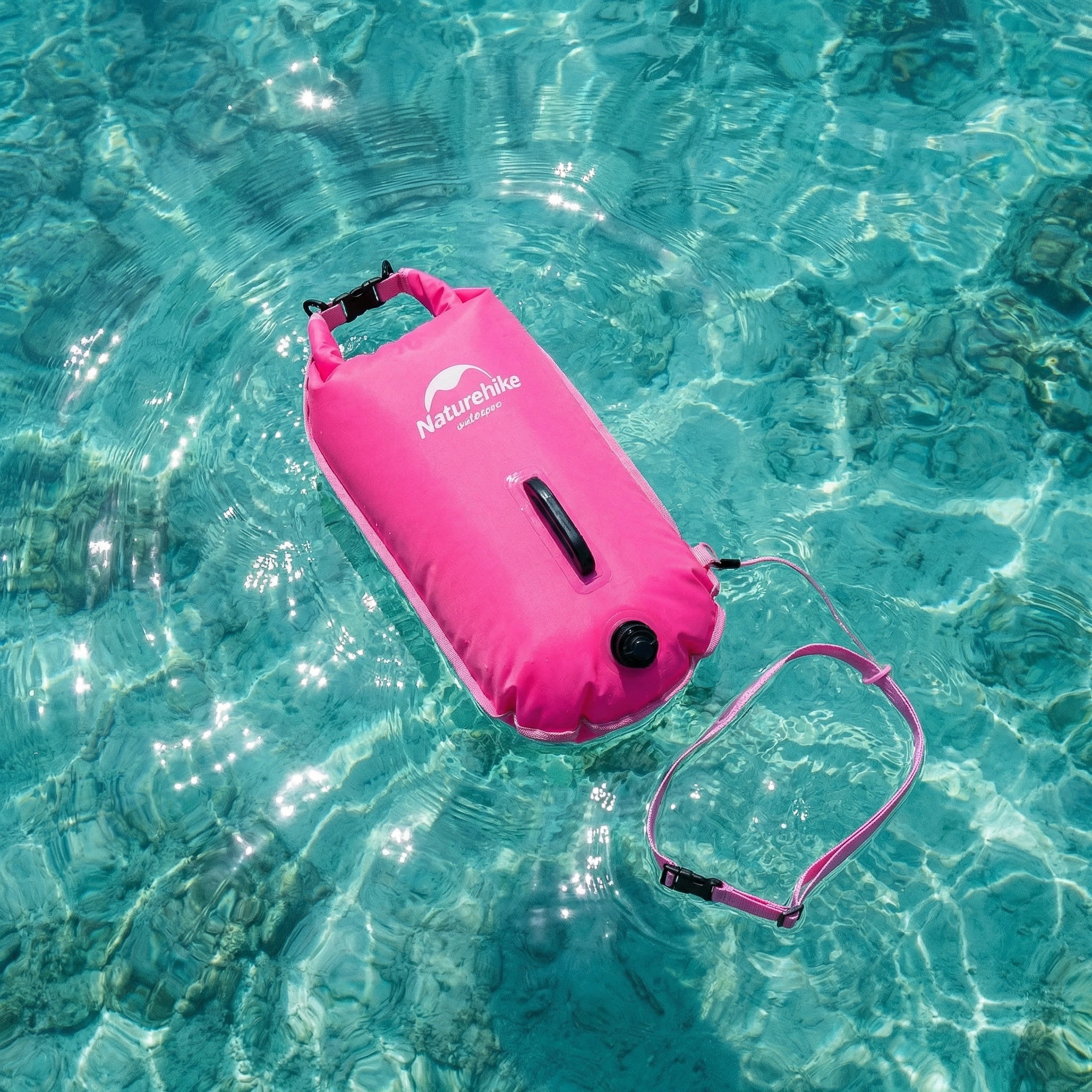 Schwimm-Boje – Wasserdichtes Staufach, Sichtbare Signalfarbe & Abschleppgurt
