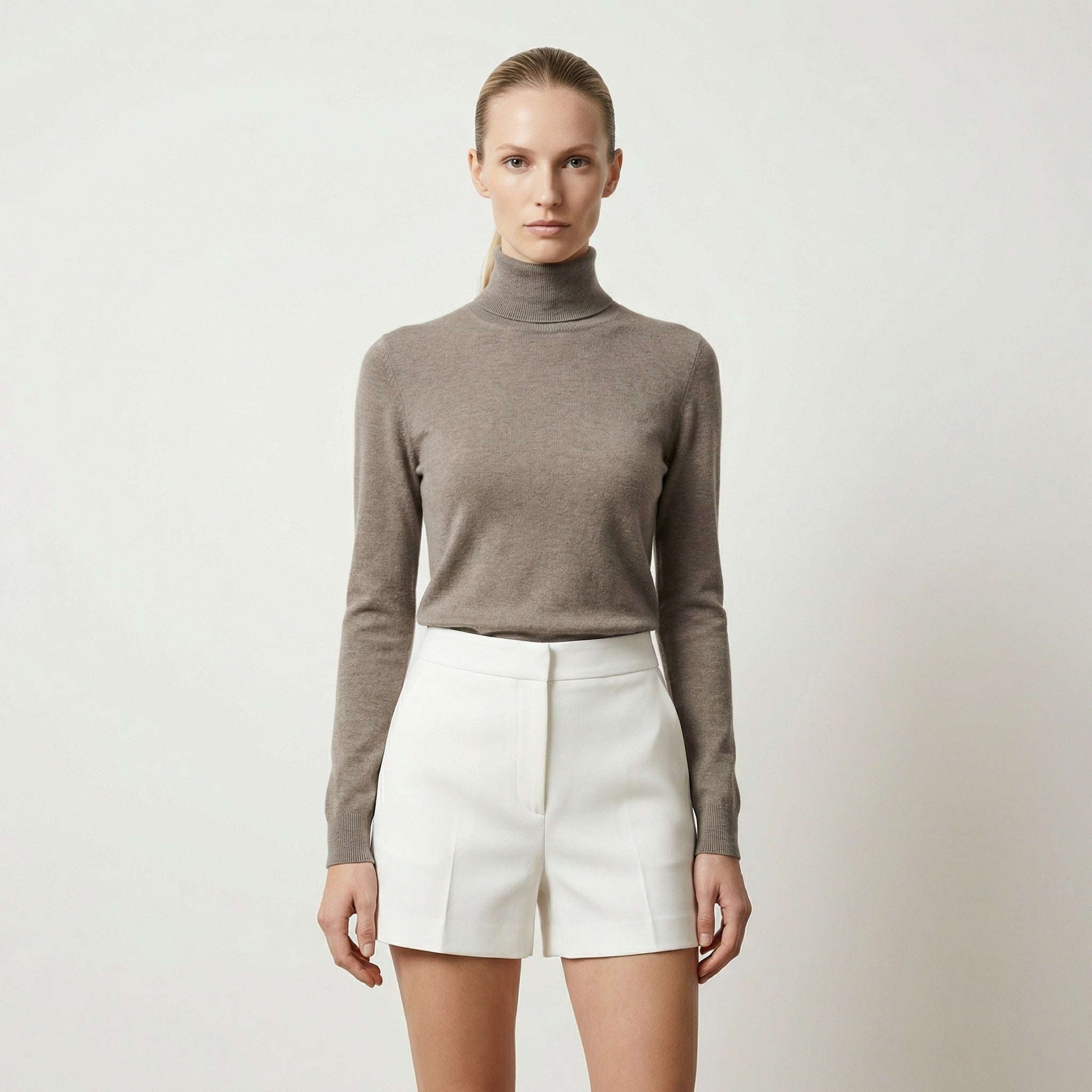 Pull col roulé femme côtelé fin | Élégant, près du corps, doux