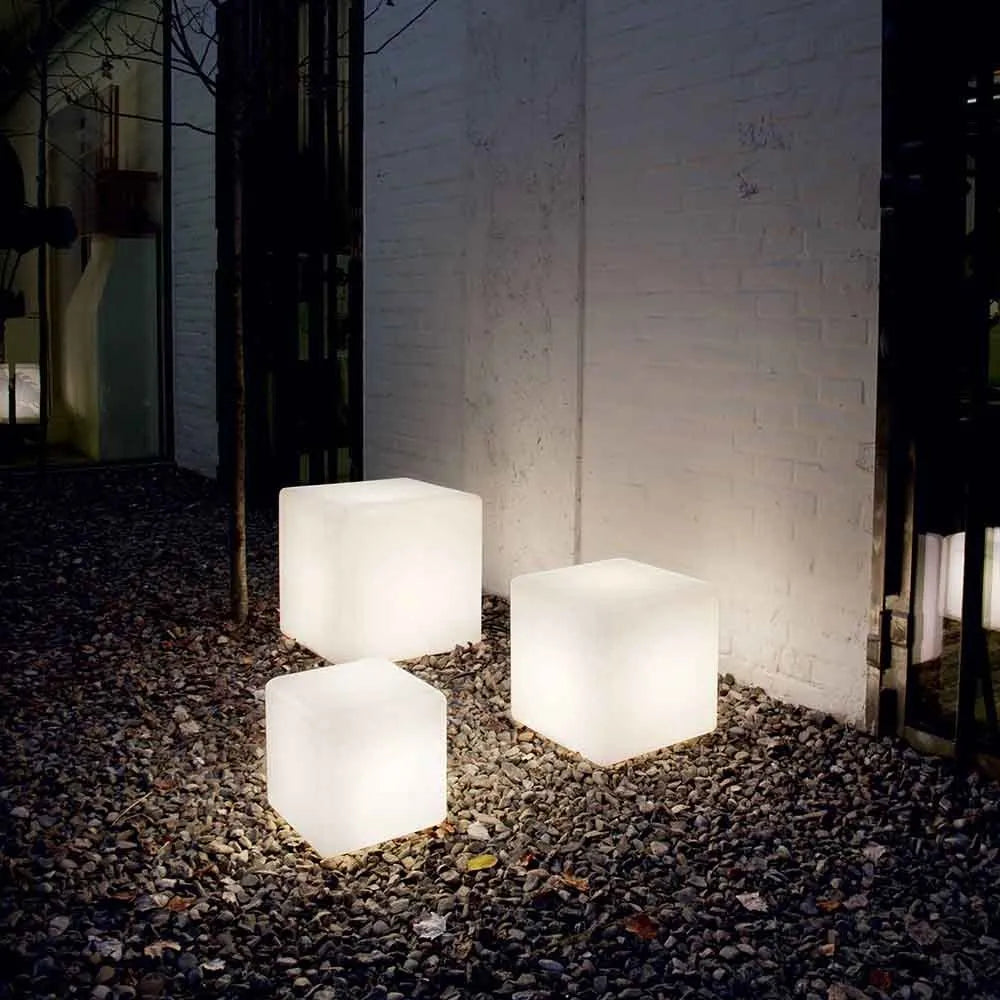Cubic Garden Light 1
