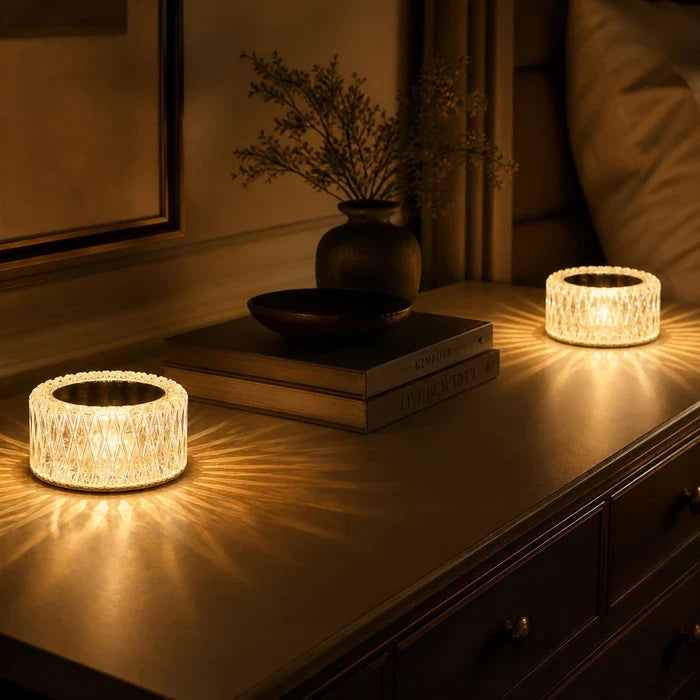 Tischlampe in Diamantform – facettierter Kristall-Look mit drei Lichtstufen