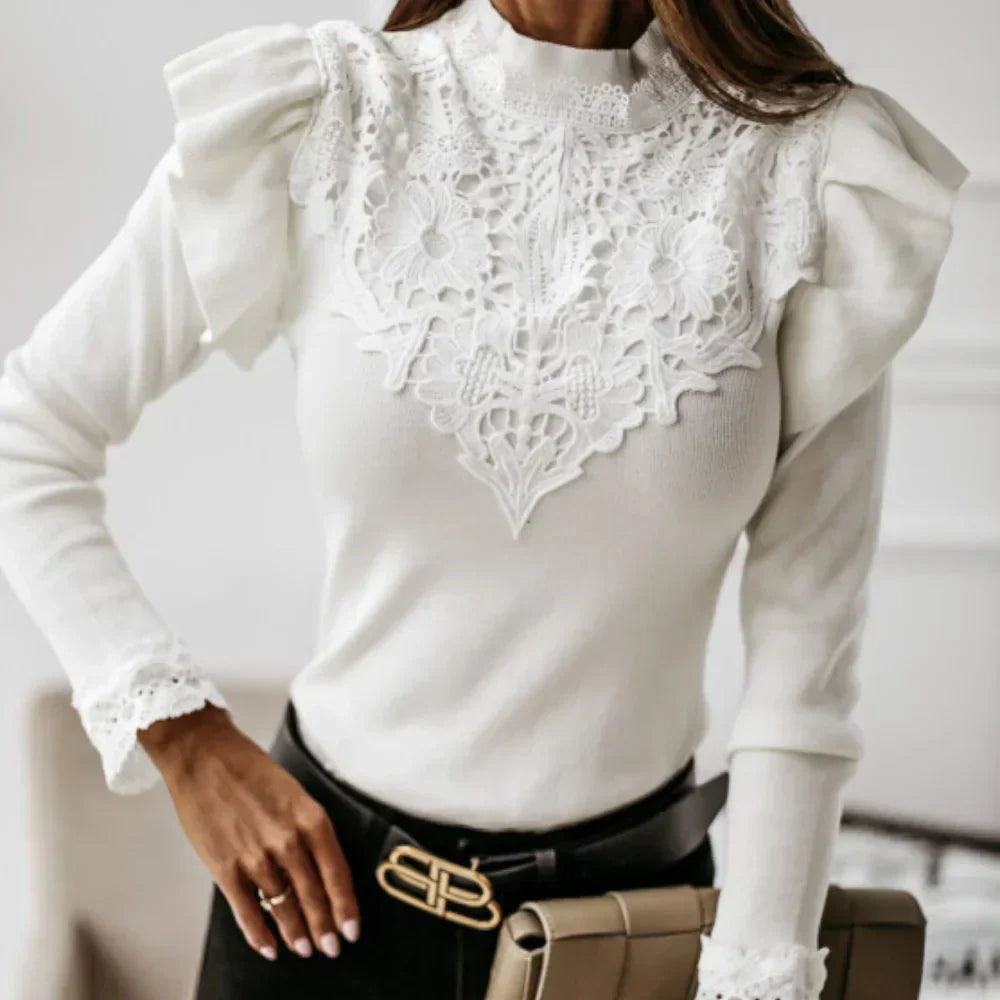 Pull à volants et bordure en dentelle - Canela