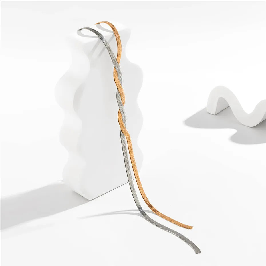 Long collier pour femmes effet serpent – réglable et élégant