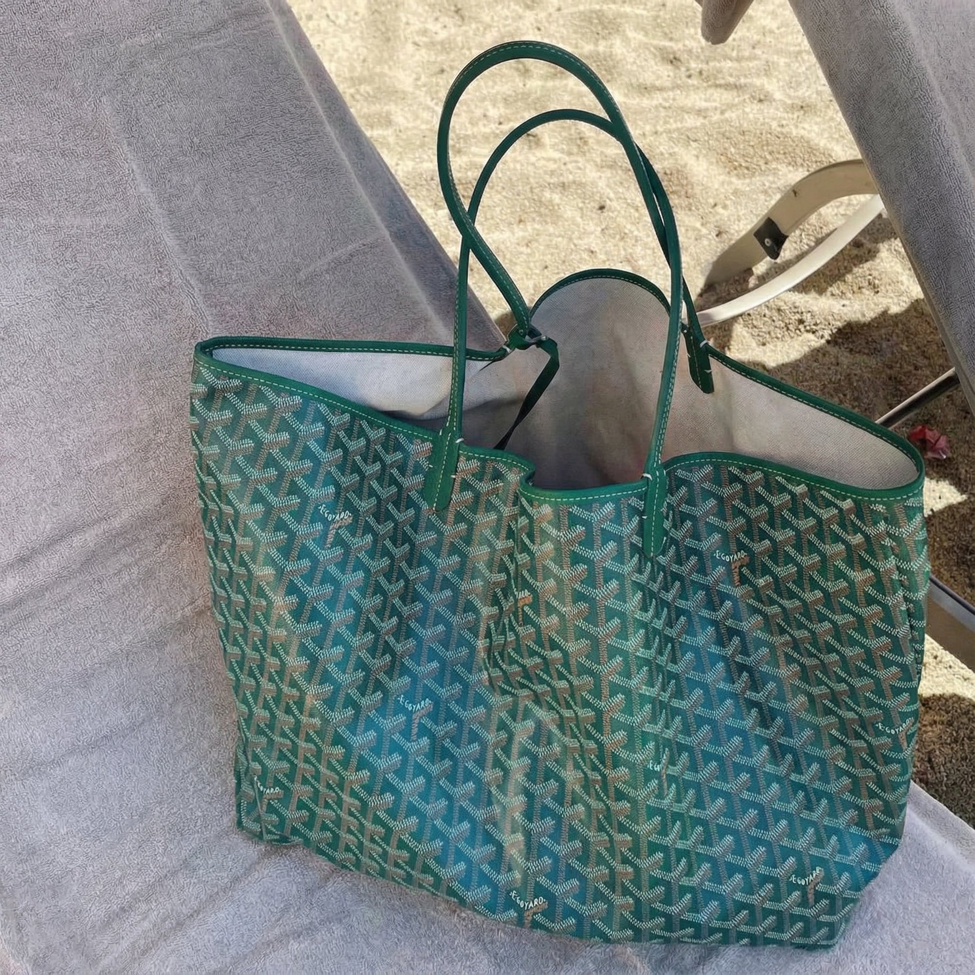 Handtasche Damen aus Kunstleder mit Struktur, Praktische Fächer, Zeitloses Design 8