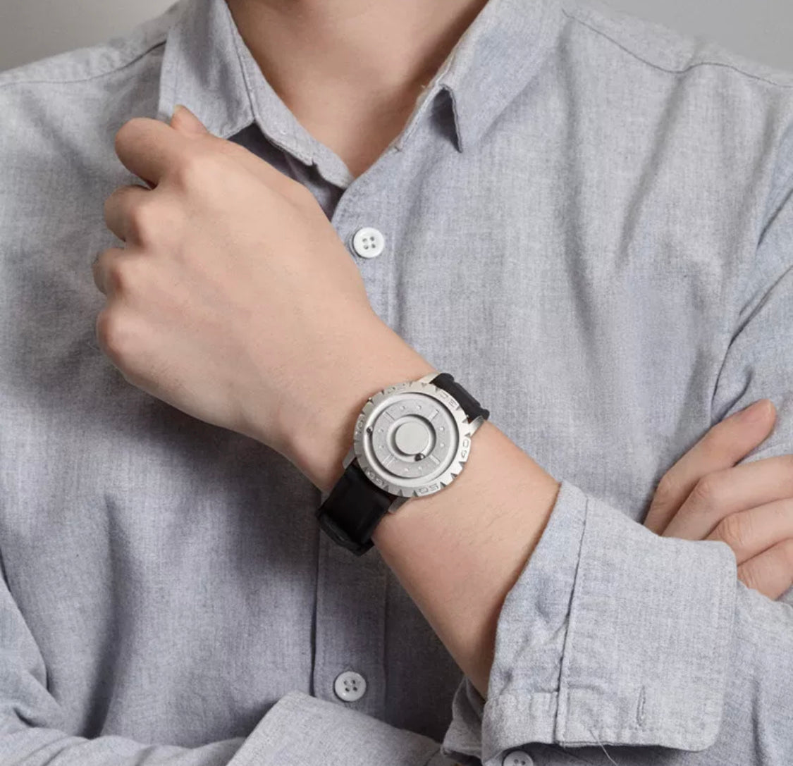 Devako magnetická guľôčková hodinky Quartz - elegantné hodinky s inovatívnym mechanizmom