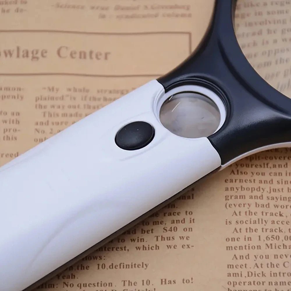 KLARBLICK – 45-fache LED-Handlupe für präzises Sehen 4