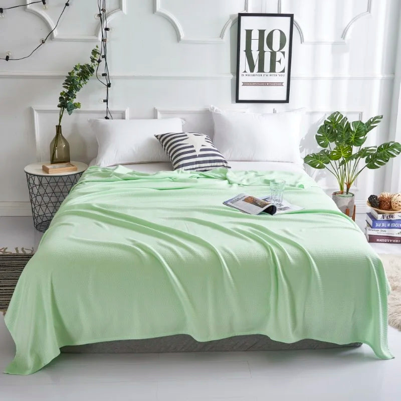 Kühlende Sommerdecke aus 100 % Bambusfaser, atmungsaktiv und leicht, ideal für warme Nächte 2
