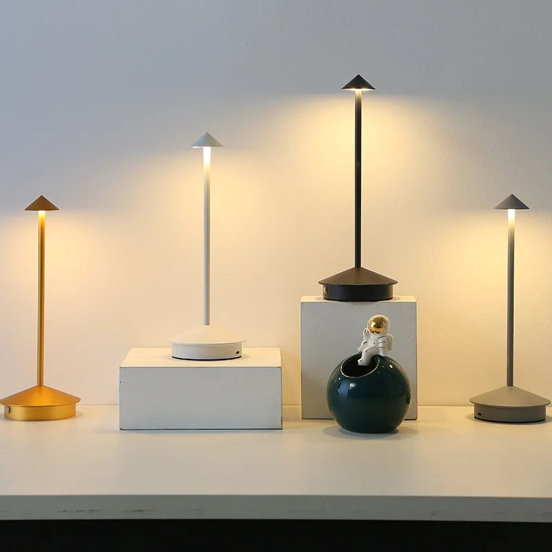 LumiTap - stolní lampa s dotykovým senzorem