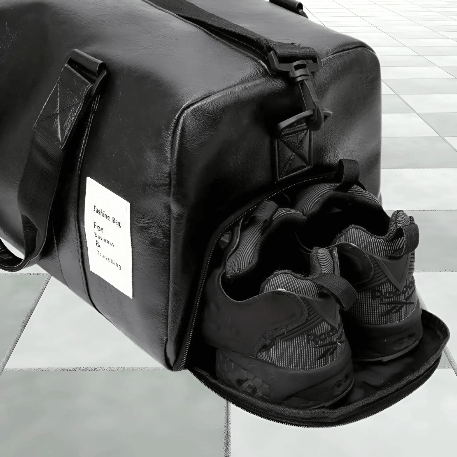 Bolendo GymBag | Leichter Outdoor-Trainingsrucksack mit wasserdichtem Material und Reißverschluss