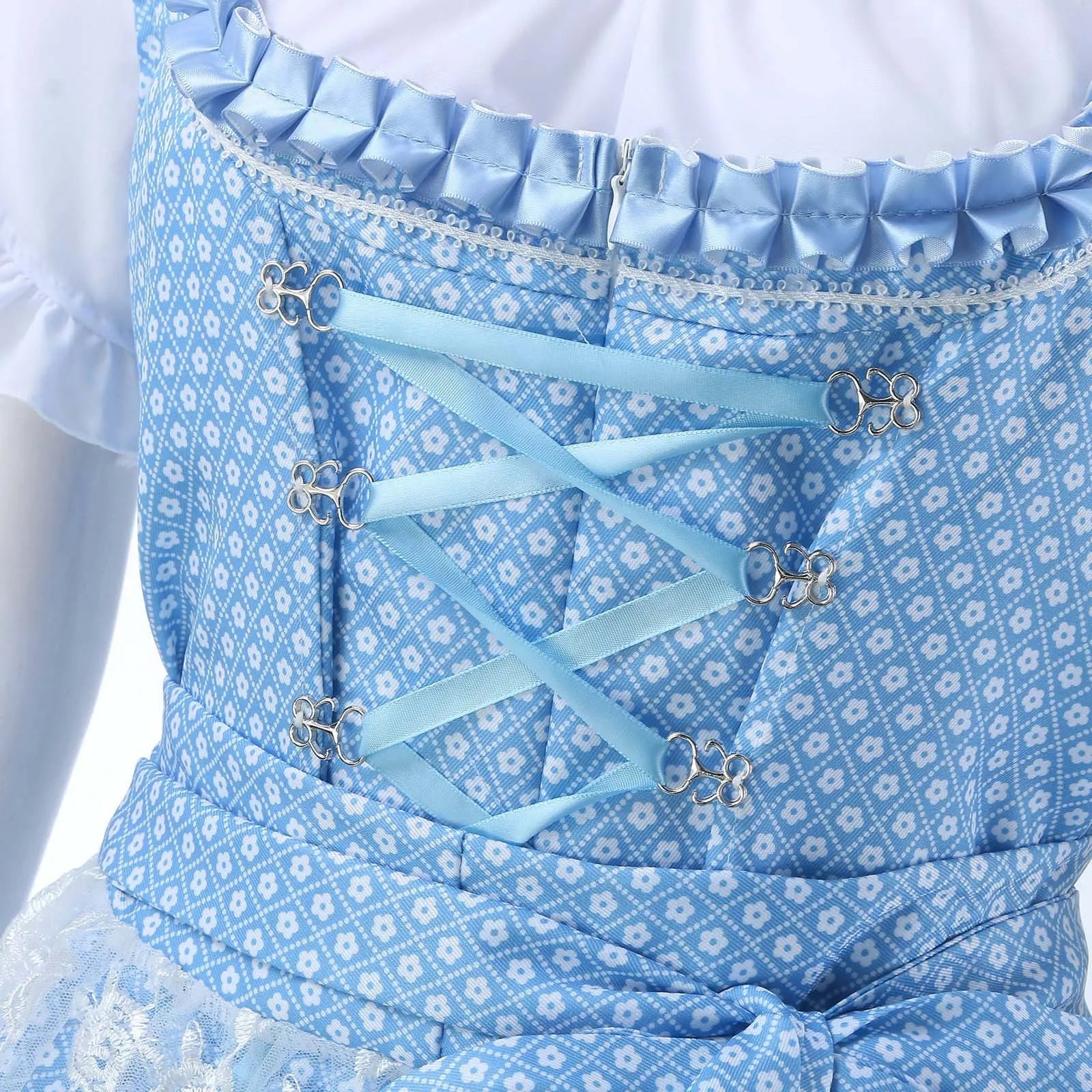 Bolendo Lilly | Trachtig - Einzigartige Tracht für Frauen mit Schürze und Bluse