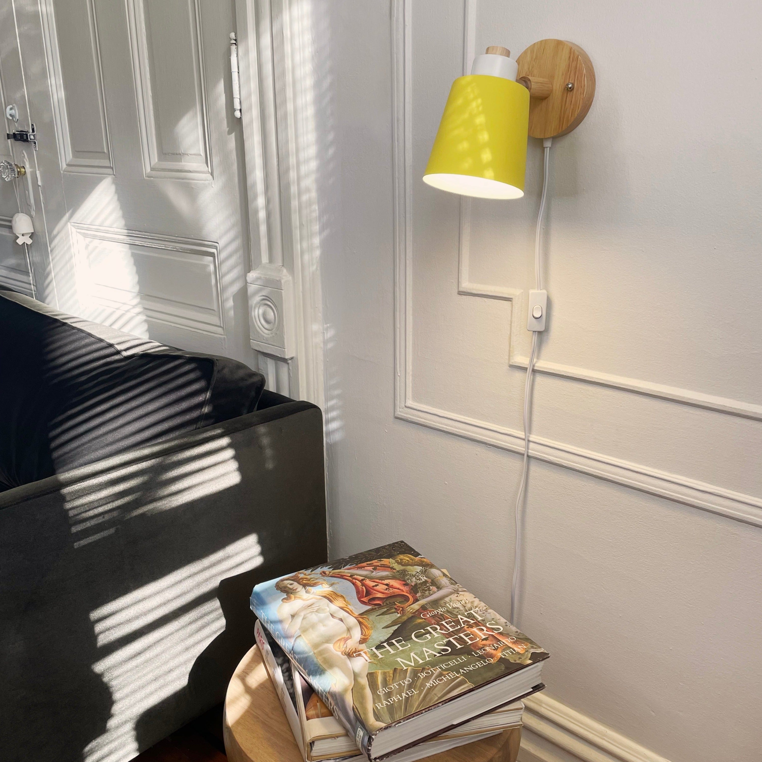 Lumosia – otočná čtecí lampa dřevo a kov se zástrčkou – nastavitelný stínidlo