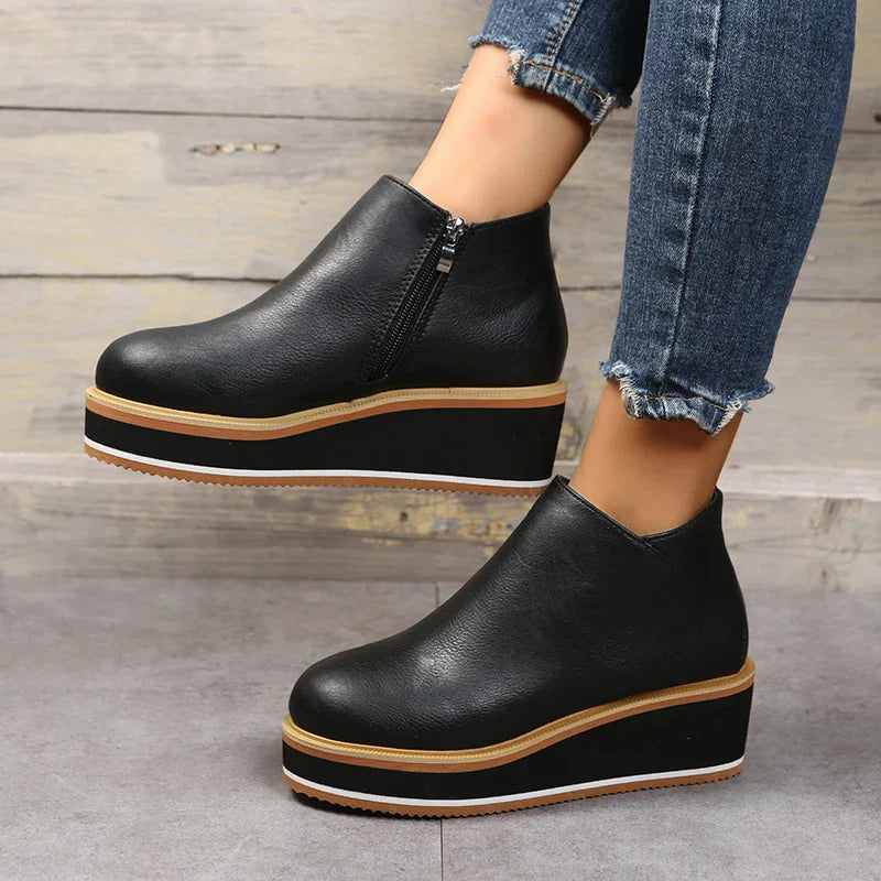 Monvida – Damen Stiefeletten mit Plateau und seitlichem Reißverschluss