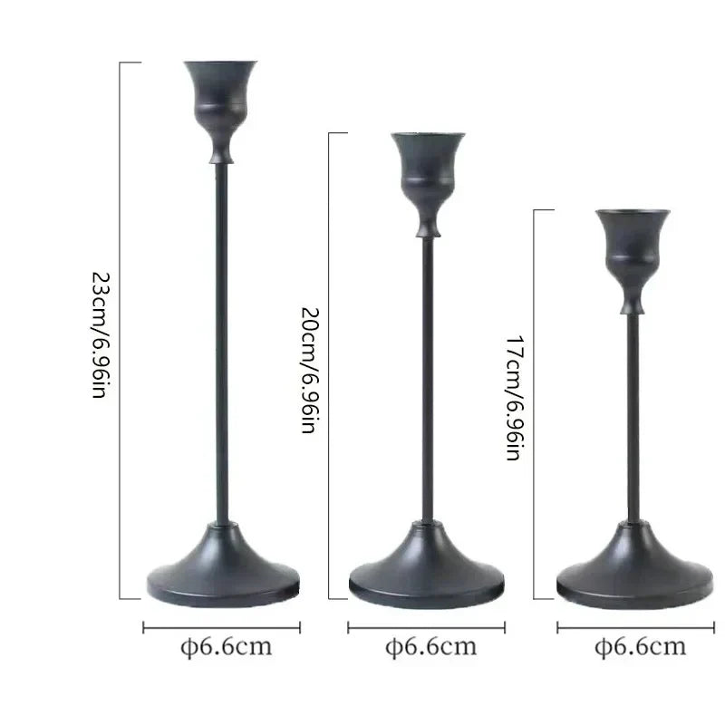 Lumières rêveuses - Chandeliers dorés pour une atmosphère romantique