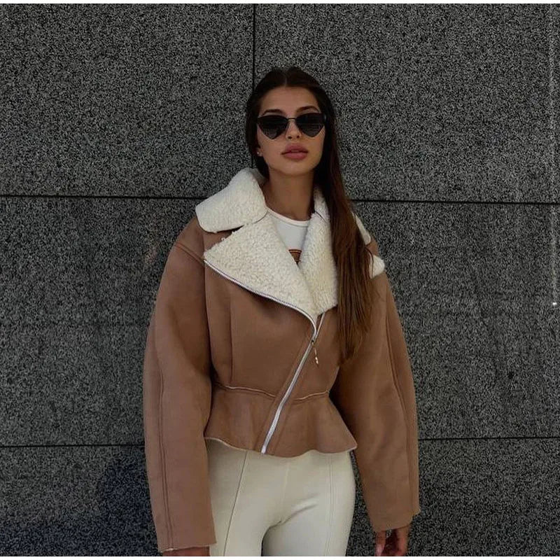 Giacca Nancy in pile | Giacca corta resistente con motivo patchwork in 3 colori