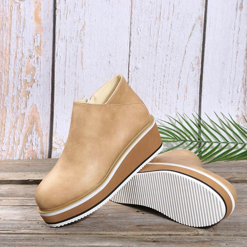 Monvida – Damen Stiefeletten mit Plateau und seitlichem Reißverschluss