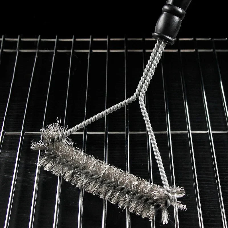 FLAMEBRUSH – Stainless Steel Grill Brush for Barbecue Cleaning Vestragear