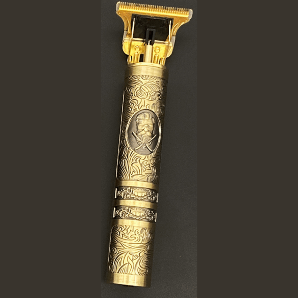SKULLTRIM – Vintage-Barttrimmer mit Akku und präziser Schnittfunktion für Bart und Haar 9