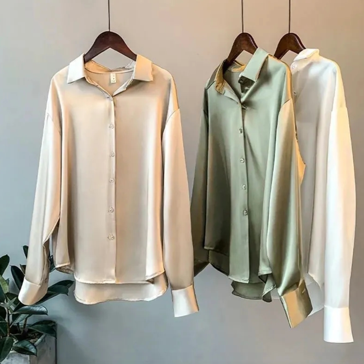 Luxuriöse Seidenbluse – Eleganz und Vielseitigkeit für Jeden Anlass