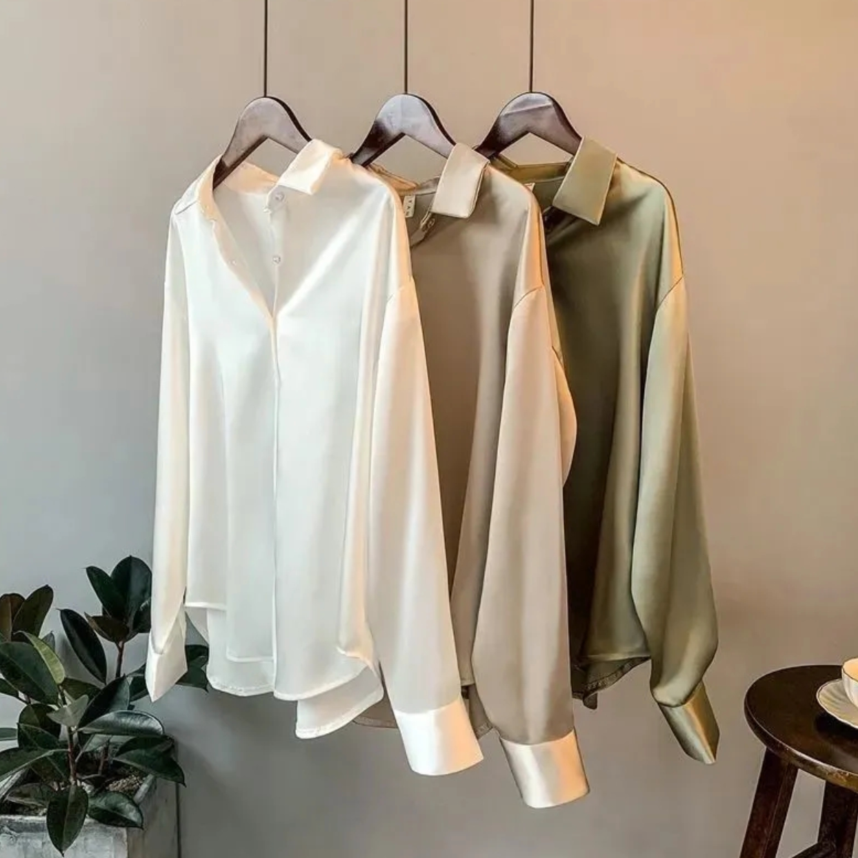 Luxuriöse Seidenbluse – Eleganz und Vielseitigkeit für Jeden Anlass