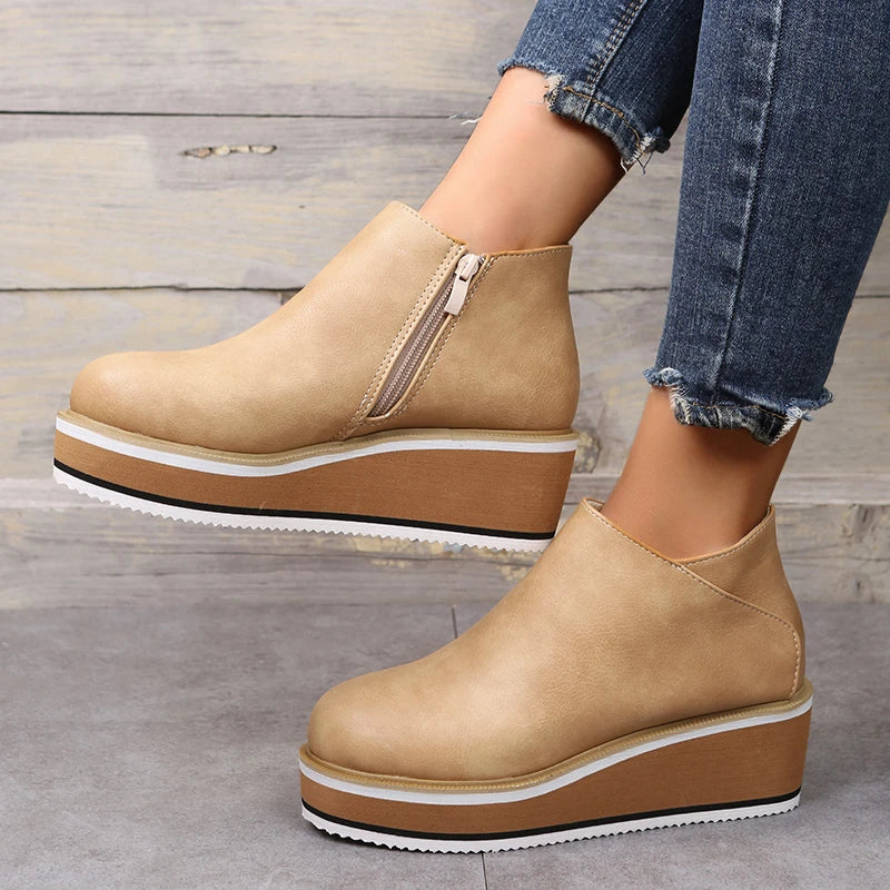 Monvida – Damen Stiefeletten mit Plateau und seitlichem Reißverschluss