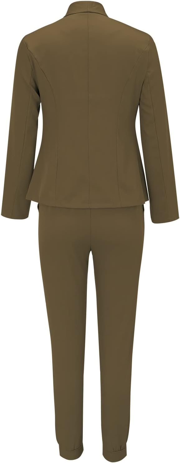 Ensemble tailleur deux pièces pour femme avec ceinture et blazer – look professionnel