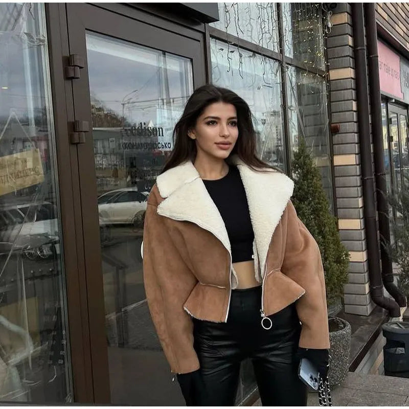 Giacca Nancy in pile | Giacca corta resistente con motivo patchwork in 3 colori