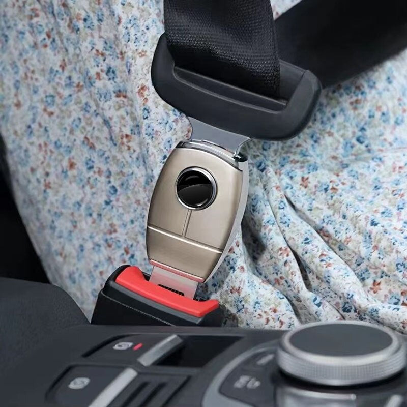 Sicherheitsgurtverlängerung BeltLock für mehr Komfort und individuelle Anpassung 0