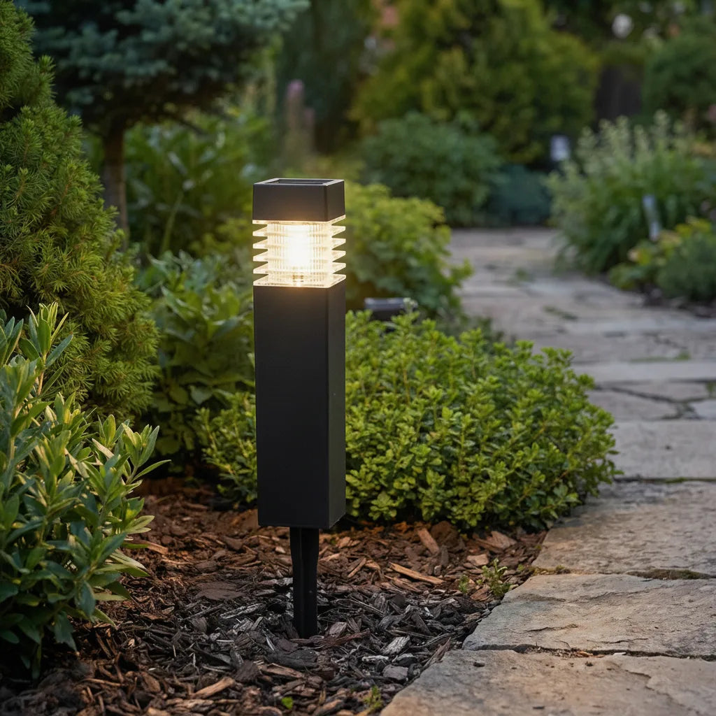 Solar LED Wegeleuchte – wetterfest, kabellos, schaltet automatisch ein 1