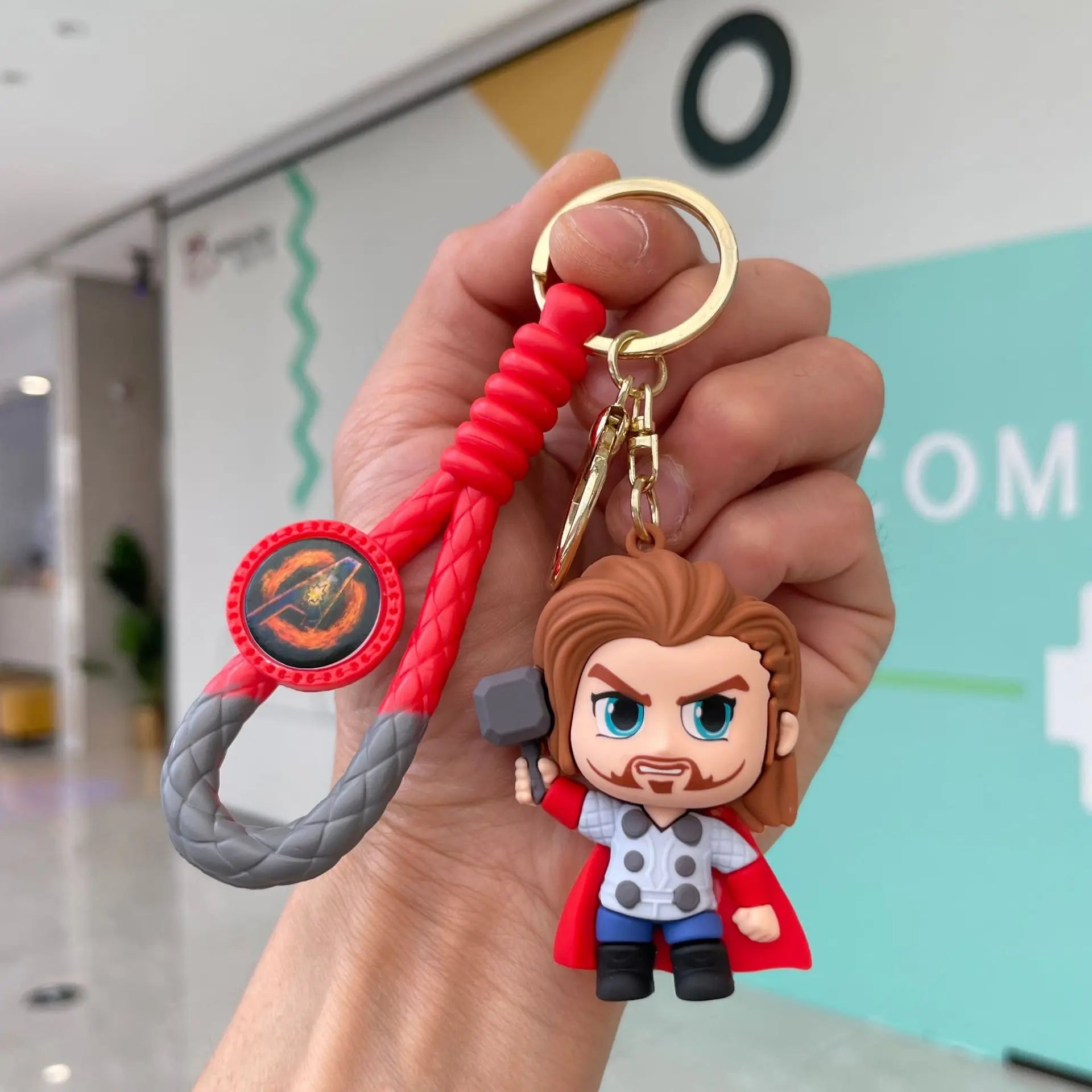 HeroVibe – kostým superhrdiny pro děti s štítem – červený a modrý karnevalový kostým