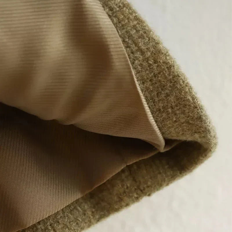 Cappotto corto moderno con abbottonatura - Denaya