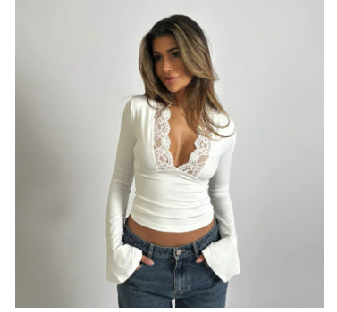 T-shirt femme avec encolure en V et bordure en dentelle florale - Freesia